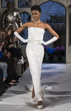 Oleg Cassini - 2018 bahar koleksiyonu - New York moda hafta Br