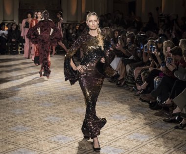 Christian Siriano - 2017 sonbahar koleksiyonu