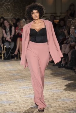 Christian Siriano - 2017 sonbahar koleksiyonu