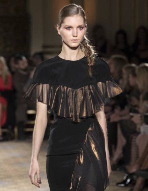 Christian Siriano - 2017 sonbahar koleksiyonu