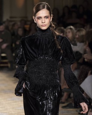 Christian Siriano - 2017 sonbahar koleksiyonu