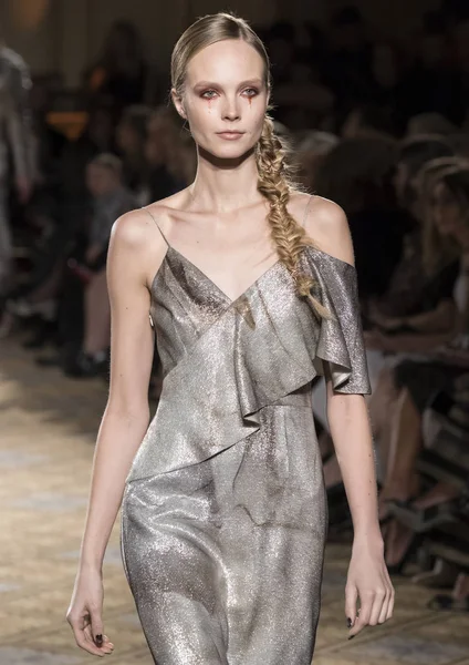 Christian Siriano - 2017 sonbahar koleksiyonu