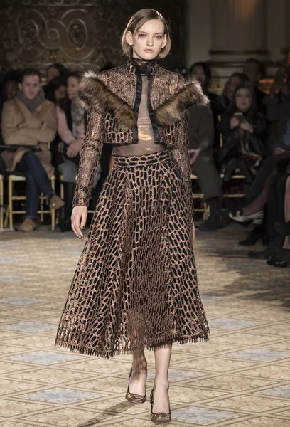 Christian Siriano - 2017 sonbahar koleksiyonu