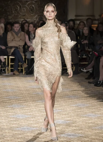 Christian Siriano - 2017 sonbahar koleksiyonu