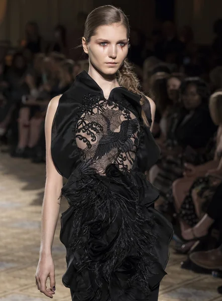 Christian Siriano - 2017 sonbahar koleksiyonu