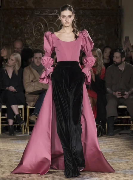 Christian Siriano - 2017 sonbahar koleksiyonu