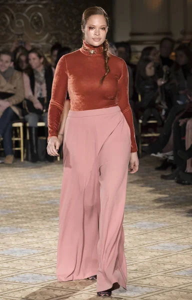 Christian Siriano - 2017 sonbahar koleksiyonu