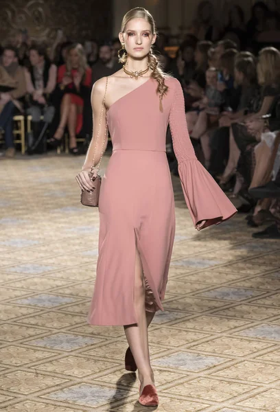 Christian Siriano - 2017 sonbahar koleksiyonu