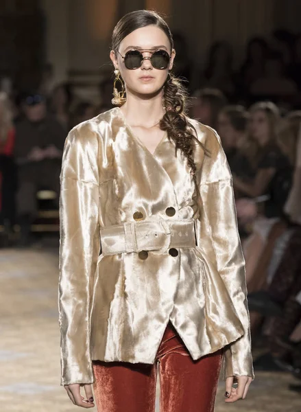 Christian Siriano - 2017 sonbahar koleksiyonu