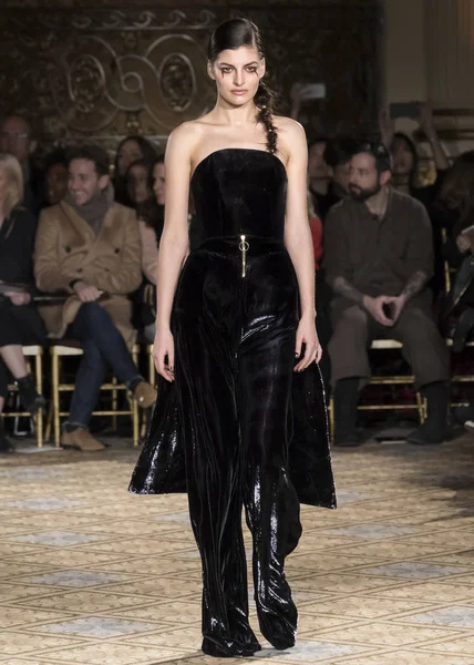 Christian Siriano - 2017 sonbahar koleksiyonu