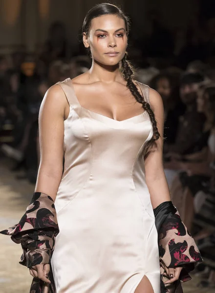 Christian Siriano - 2017 sonbahar koleksiyonu