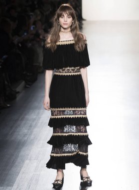 Tadashi Shoji - 2017 sonbahar koleksiyonu