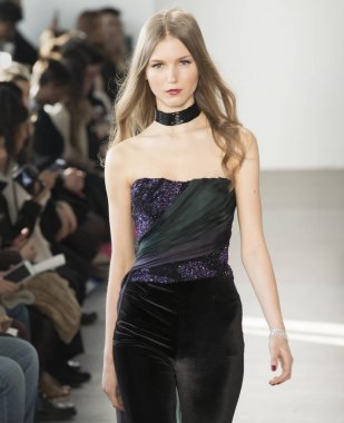 Pamella Roland - 2017 sonbahar koleksiyonu