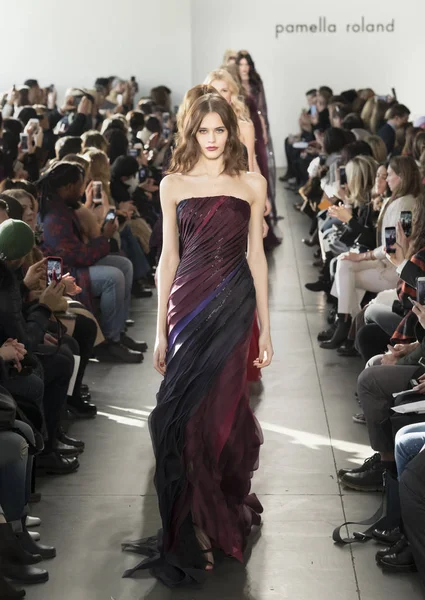 Pamella Roland - 2017 sonbahar koleksiyonu