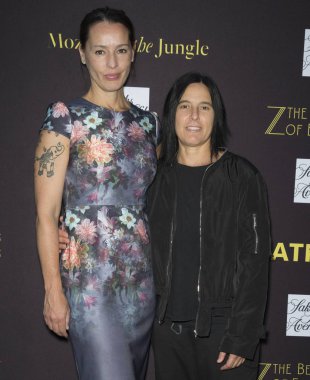 Amazon Prime Video olay, Saks Fifth Avenue