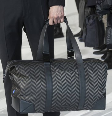 URI Minkoff - erkek sonbahar kış 2017 koleksiyonu