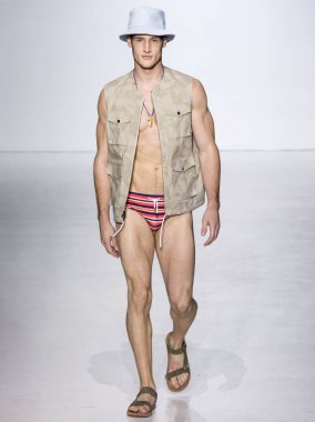 Parke ve Ronen - erkekler bahar yaz 2018 Mens Show