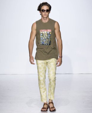 Parke ve Ronen - erkekler bahar yaz 2018 Mens Show