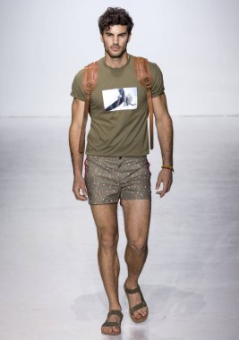 Parke ve Ronen - erkekler bahar yaz 2018 Mens Show