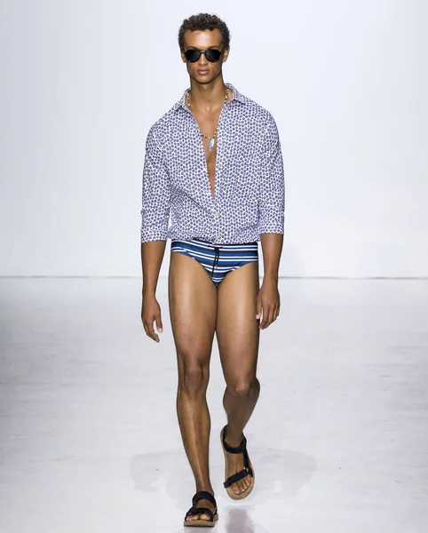 Parke ve Ronen - erkekler bahar yaz 2018 Mens Show