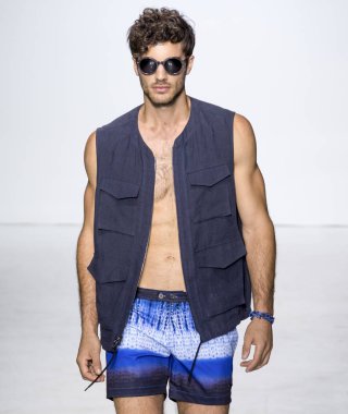 Parke ve Ronen - erkekler bahar yaz 2018 Mens Show