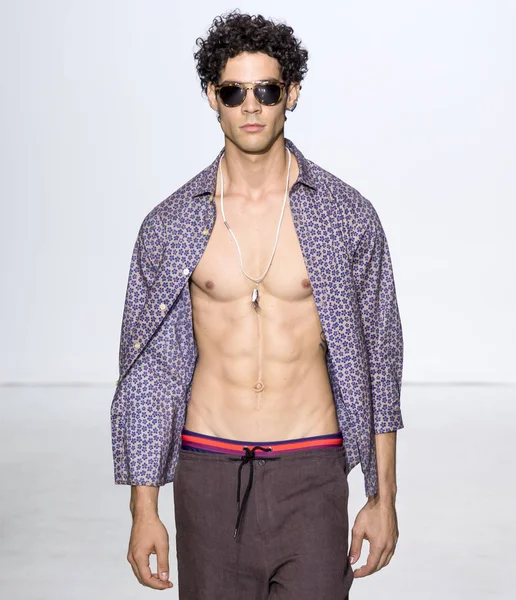 Parke ve Ronen - erkekler bahar yaz 2018 Mens Show