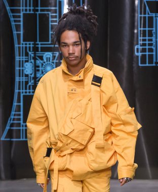 C2h4 Los Angeles göstermek, pist, bahar yaz 2018, New York Burak