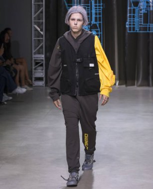 C2h4 Los Angeles göstermek, pist, bahar yaz 2018, New York Burak