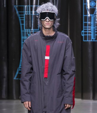 C2h4 Los Angeles göstermek, pist, bahar yaz 2018, New York Burak