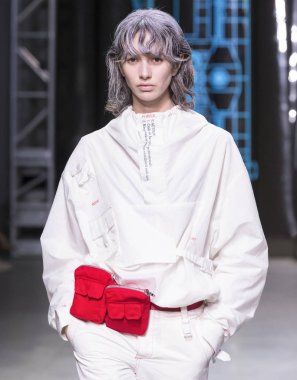 C2h4 Los Angeles göstermek, pist, bahar yaz 2018, New York Burak