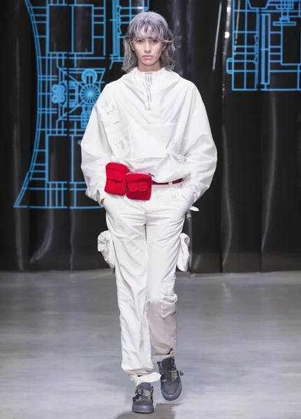 C2h4 Los Angeles göstermek, pist, bahar yaz 2018, New York Burak