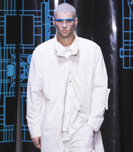 C2h4 Los Angeles göstermek, pist, bahar yaz 2018, New York Burak