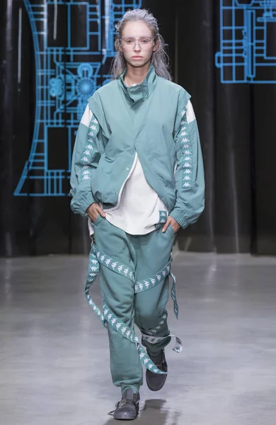 C2h4 Los Angeles göstermek, pist, bahar yaz 2018, New York Burak