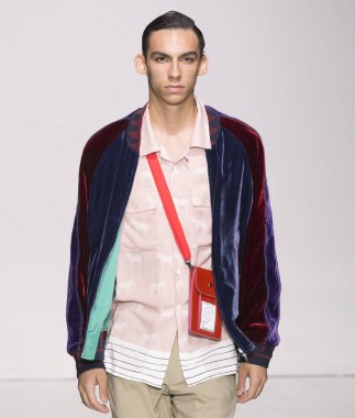 Ovadia ve oğulları - erkekler bahar yaz 2018 Mens Show