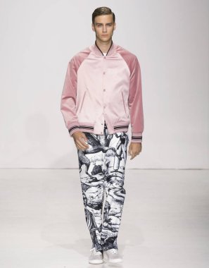 Ovadia ve oğulları - erkekler bahar yaz 2018 Mens Show