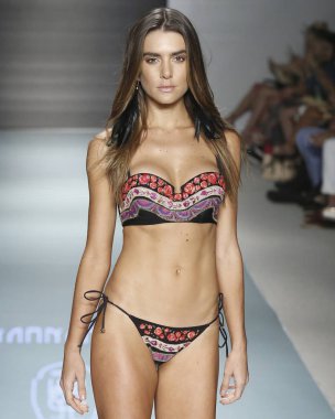 Aguaclara - pist - Miami hafta yüzmek