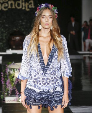 Agua Bendita - pist - Miami hafta yüzmek