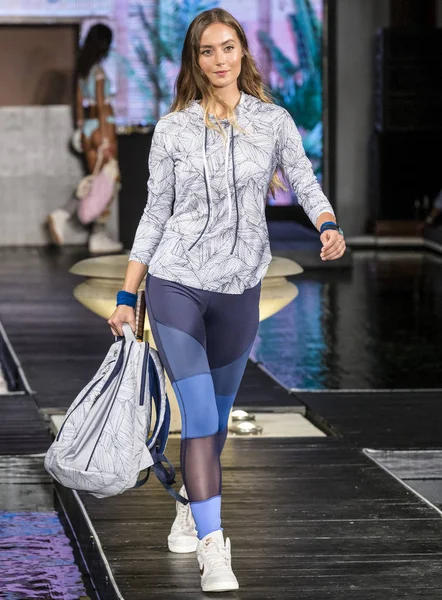 Maaji - pist - Miami hafta yüzmek