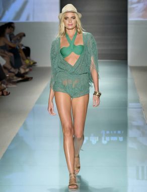 Luli Fama, pist, Miami hafta, Amerika Birleşik Devletleri - 22 Temmuz 2017 yüzmek