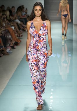 Luli Fama, pist, Miami hafta, Amerika Birleşik Devletleri - 22 Temmuz 2017 yüzmek