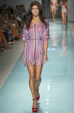 Luli Fama, pist, Miami hafta, Amerika Birleşik Devletleri - 22 Temmuz 2017 yüzmek