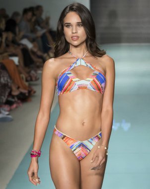 Luli Fama, pist, Miami hafta, Amerika Birleşik Devletleri - 22 Temmuz 2017 yüzmek