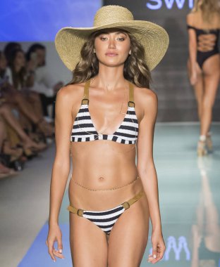 Mavi hayat, pist, Miami hafta, Amerika Birleşik Devletleri - 23 Temmuz 2017 yüzmek.