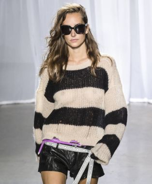 Rehberleri ve Voltaire - bahar yaz 2018, New York moda Wee göster