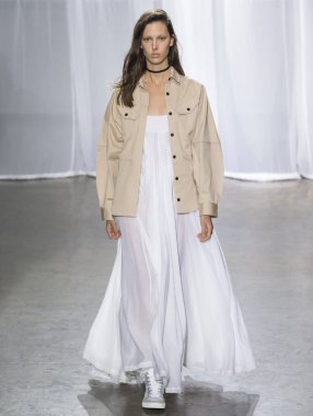 Rehberleri ve Voltaire - bahar yaz 2018, New York moda Wee göster