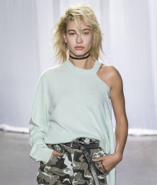 Rehberleri ve Voltaire - bahar yaz 2018, New York moda Wee göster