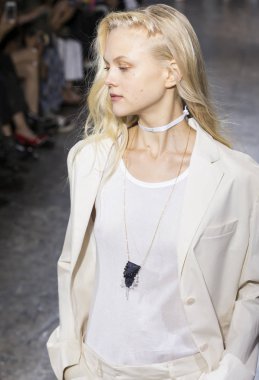 Rehberleri ve Voltaire - bahar yaz 2018, New York moda Wee göster