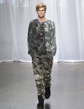 Rehberleri ve Voltaire - bahar yaz 2018, New York moda Wee göster