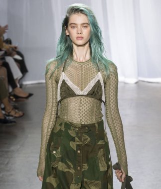 Rehberleri ve Voltaire - bahar yaz 2018, New York moda Wee göster