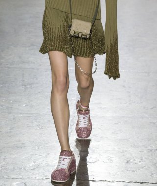 Rehberleri ve Voltaire - bahar yaz 2018, New York moda Wee göster